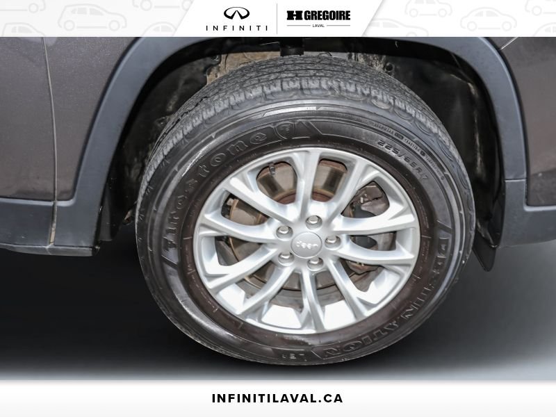 2019 Jeep Cherokee Laval - photo #11
