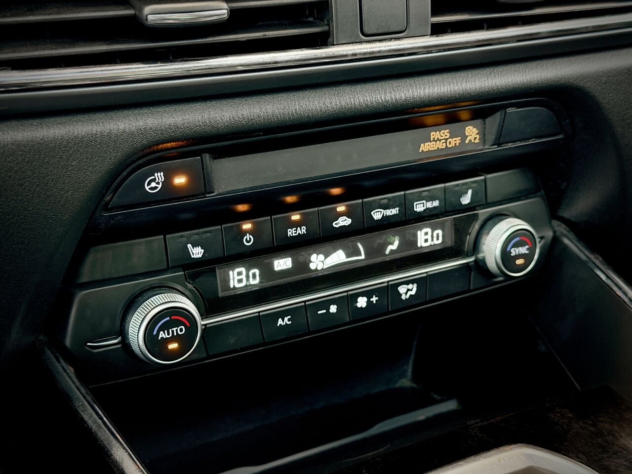 2022 Mazda CX-9 Grey Notre-Dame-des-Prairies - photo #31