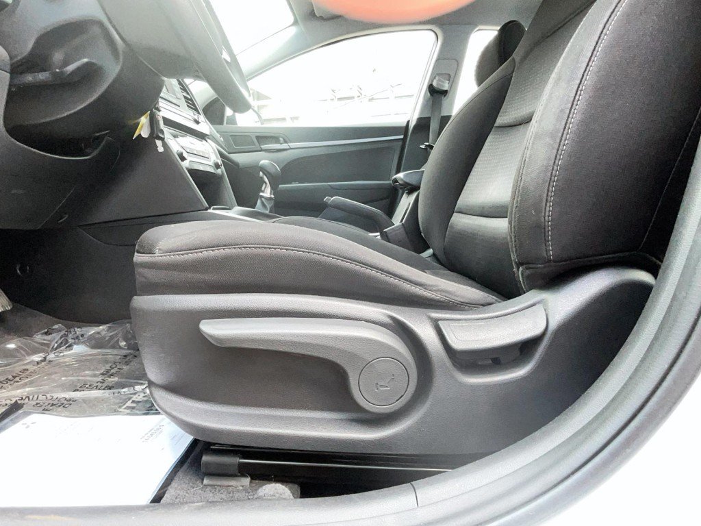 2017 Hyundai ELANTRA White Amos - photo #11