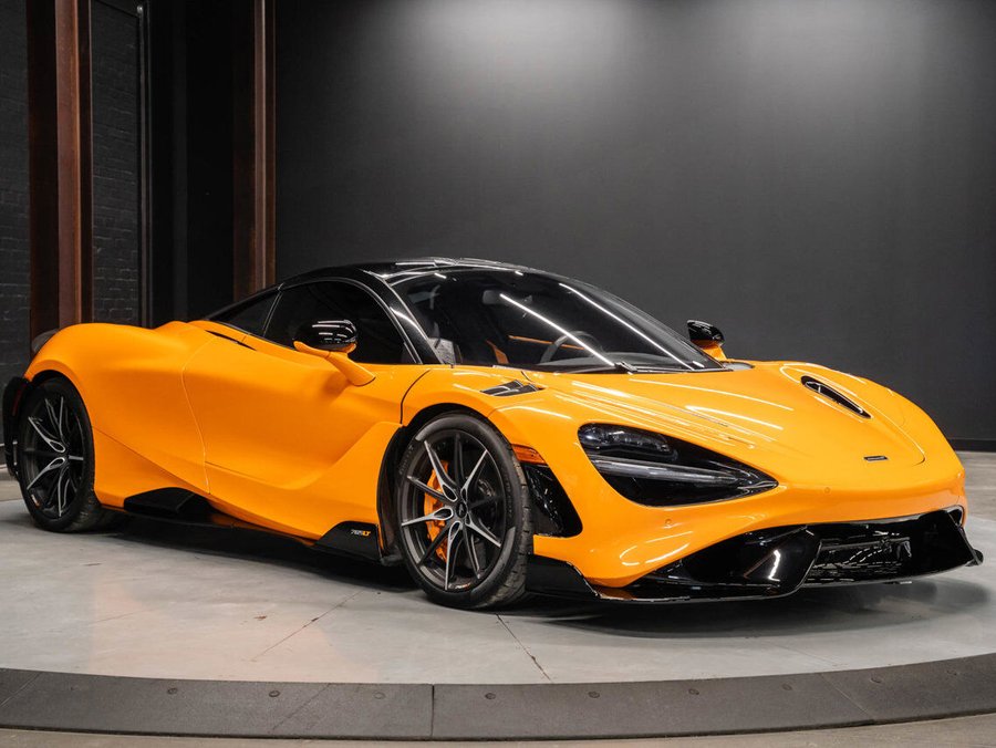 2021 McLaren 765LT 2021 Orange