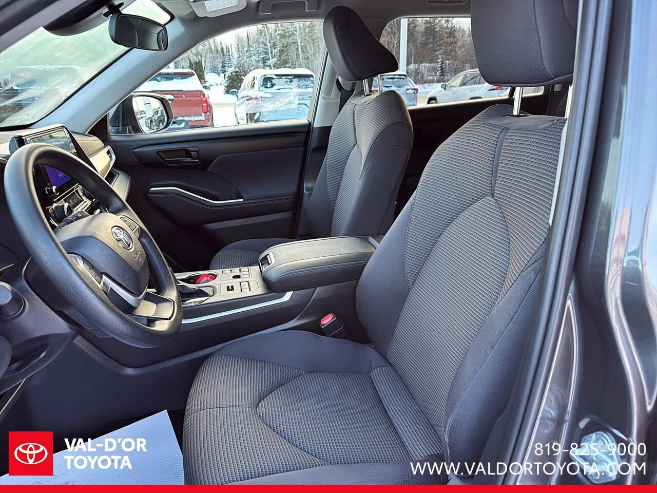 Toyota Highlander LE AWD LE AWD 2024 Gris Val-d'Or - photo #7