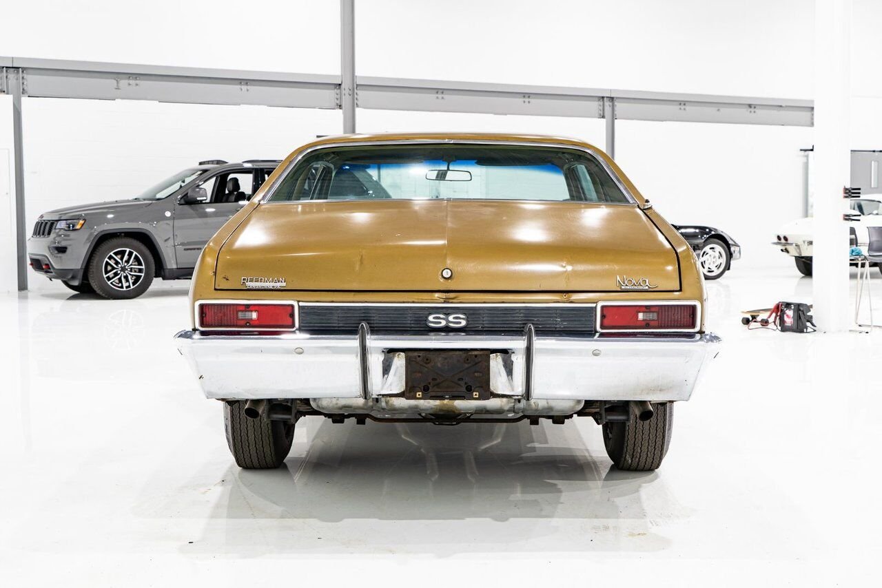 Chevrolet Nova *PRIX EN USD* unrestored true survivor Matching# L78 396/375hp 1970 Or Montréal - photo #5