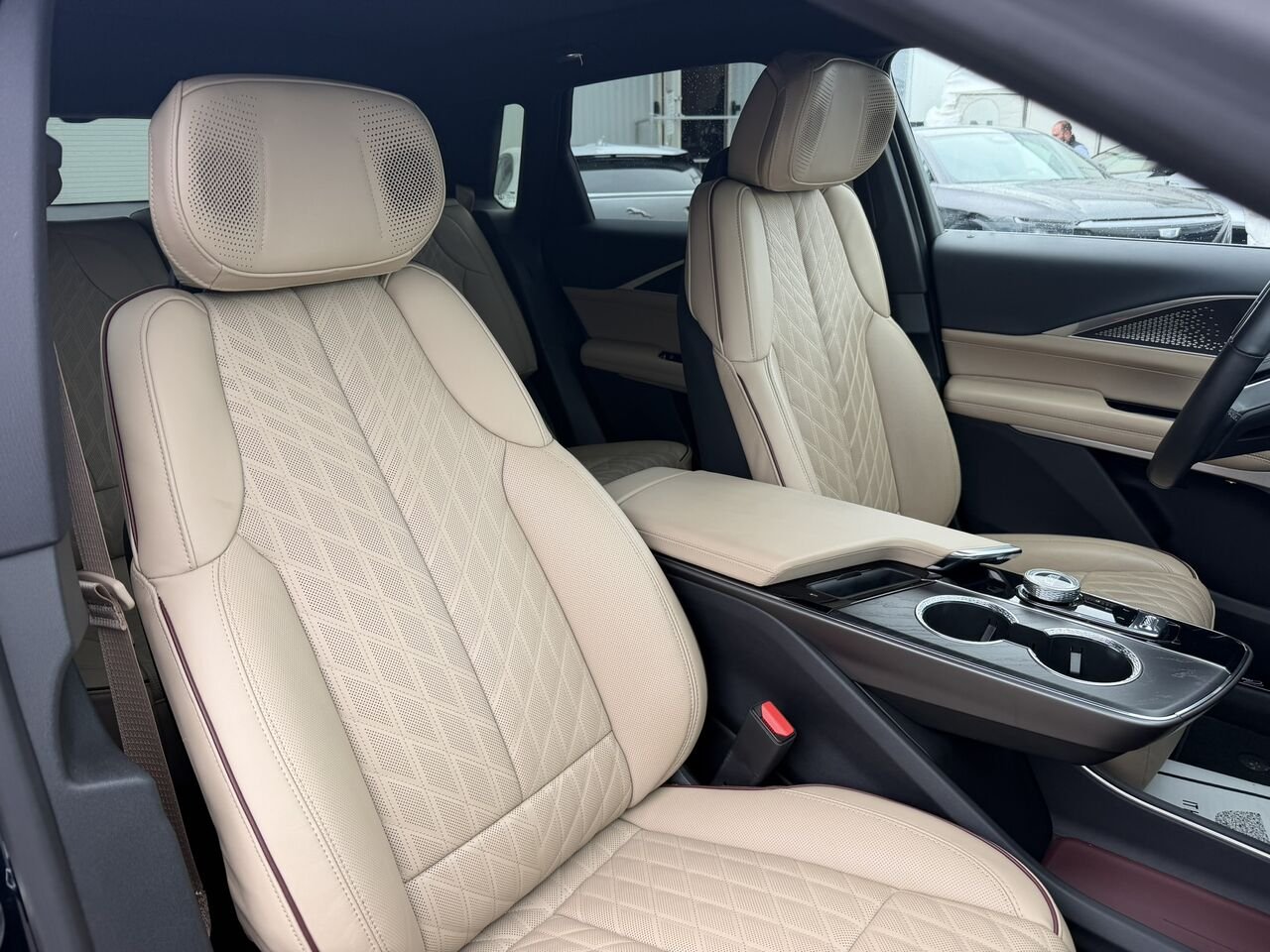 Cadillac LYRIQ SPORT AWD NIVEAU 3 NAPPA FINANCEMENTÀ PARTIR 0.99% 2024 Vert Laval - photo #21