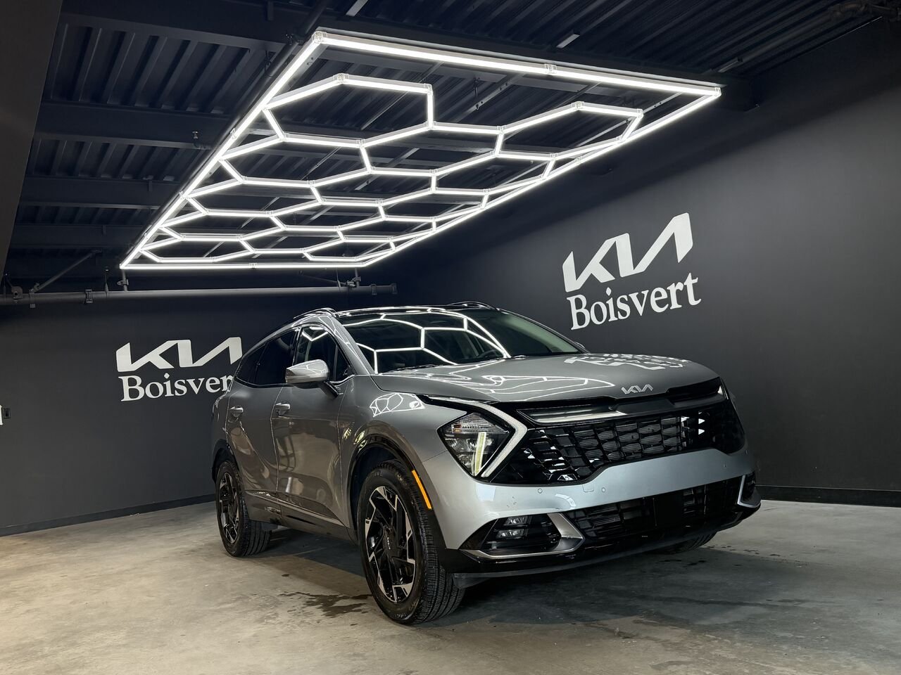 2024 Kia Sportage Grey Blainville - photo #2