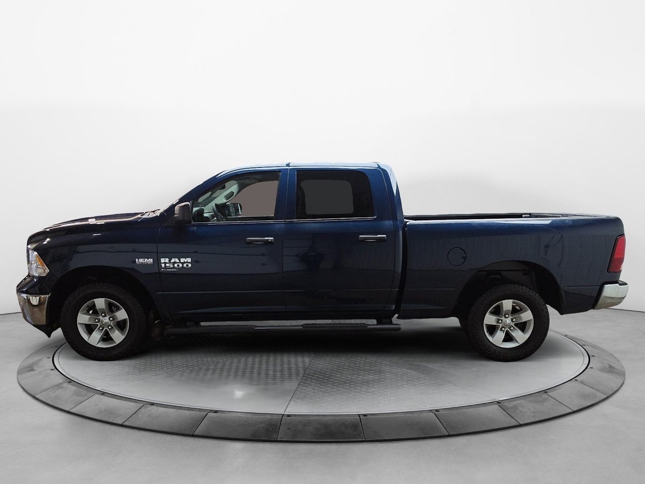 Ram 1500 Classic NIV 1C6RR7ST9PS520748 2023 Baie-Comeau - photo #4