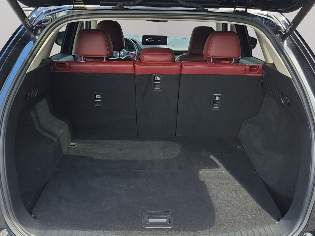 Mazda CX-5 Édition Kuro TI, sièges en cuir, Toit ouvrant, Volant chauffant 2023 Noir Val-David - photo #22