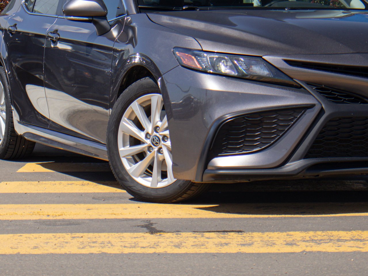 2024 Toyota Camry SE Auto Grey Sherwood Park - photo #5