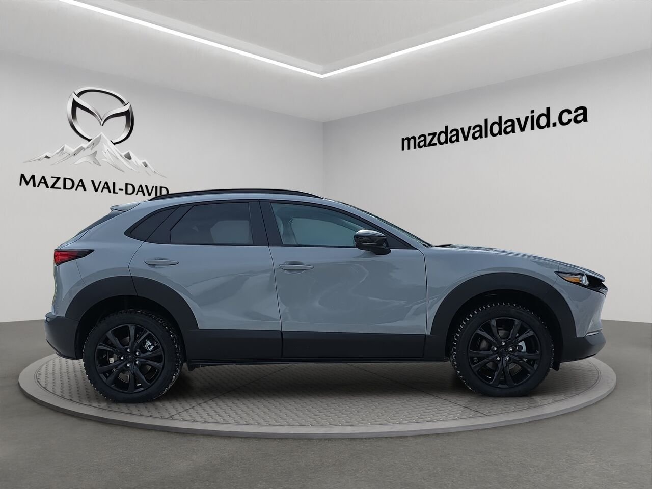 2026 Mazda CX-30 GT turbo, awd, toit ouvrant, Écran 360 degré, Navigation, chargeur sans fil pour cellulaire Aero Grey Metallic Val-David - photo #4