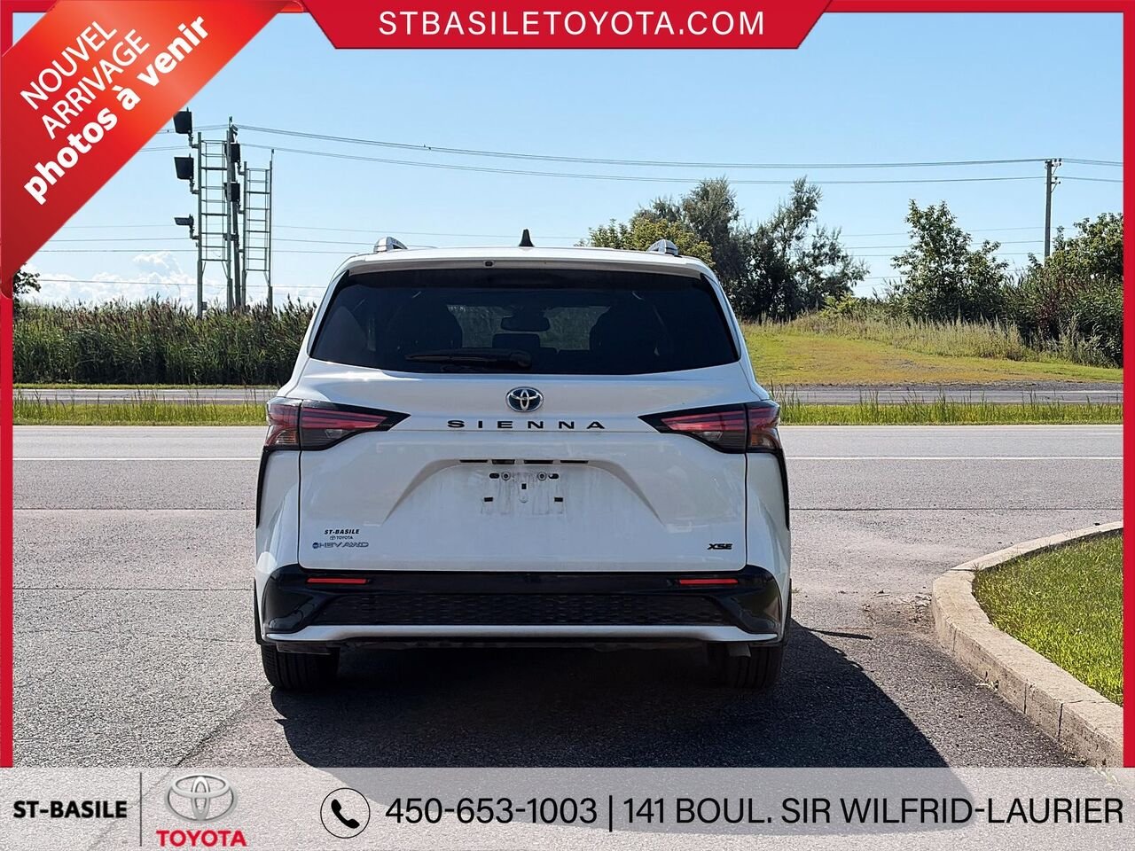 TOYOTA SIENNA 2025 Blanc Saint-Basile-le-Grand - photo #2