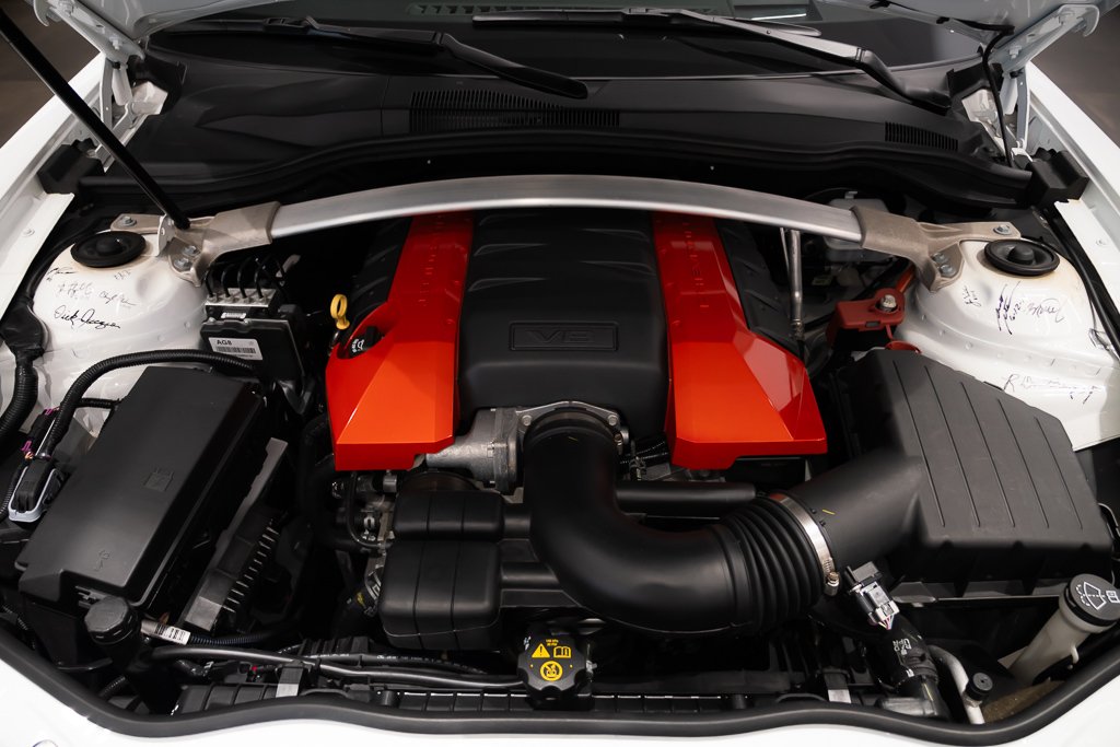 2011 Chevrolet Camaro 2dr Conv 2SS | PRICE IN USD | 14 of 50 White Kirkland - photo #25