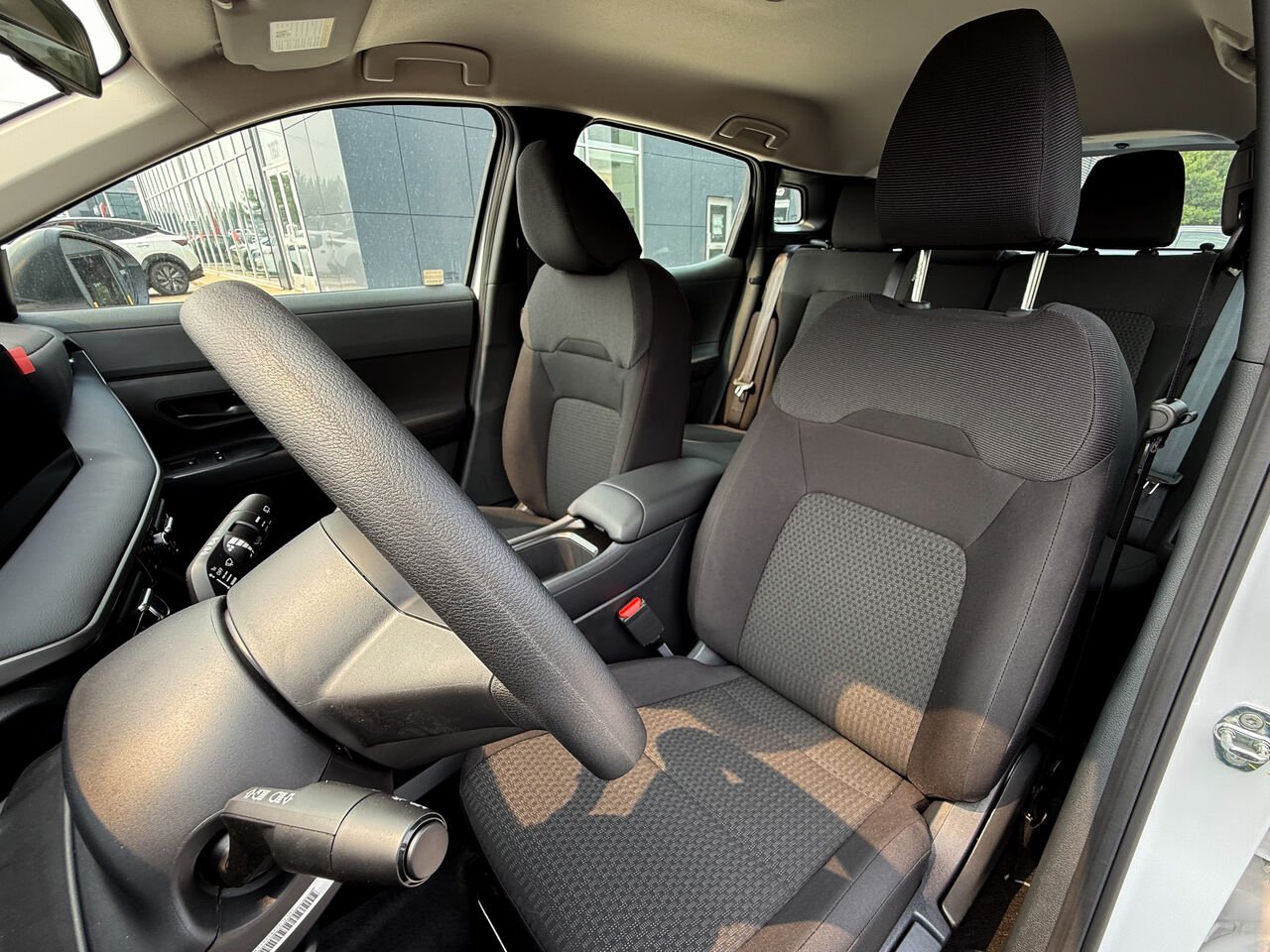 Nissan Kicks KICKS S FWD 2025 Blanc d'Aspen triple couche Châteauguay - photo #10