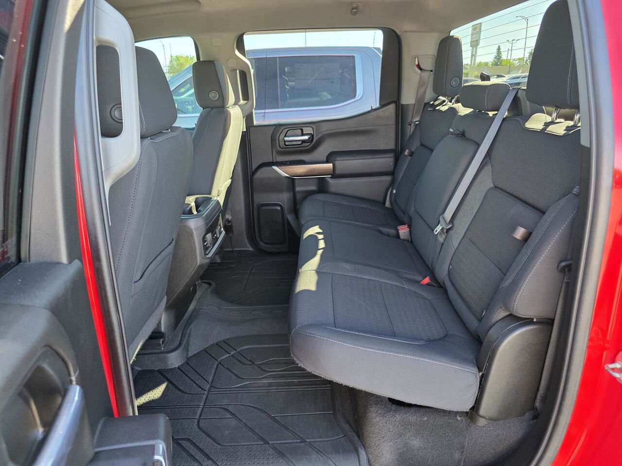 2021 Chevrolet Silverado 1500 RST Red Rouyn-Noranda - photo #32