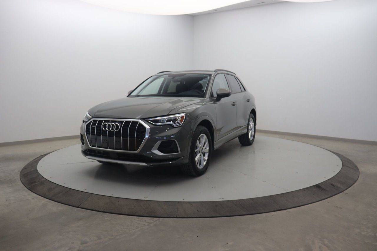 2025 Audi Q3 VIN WA1AUCF30S1072593 Silver Baie-Comeau - photo #0