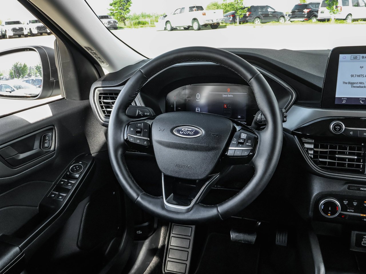2025 Ford Escape Active AWD White Sherwood Park - photo #17