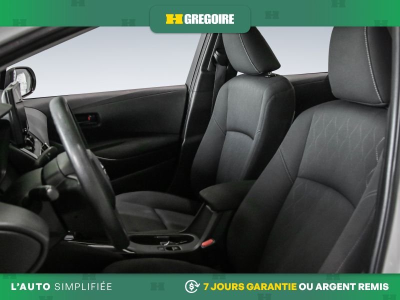 Toyota Corolla 2023 Blanc Saint-Eustache - photo #10