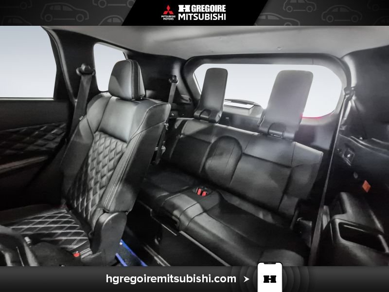 2023 Mitsubishi Outlander Plug-In Hybrid Black Laval - photo #30