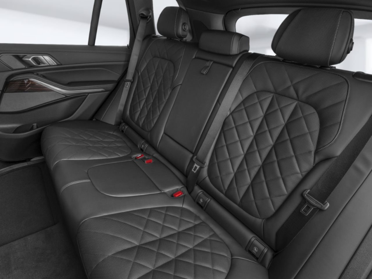 2026 BMW X5 xDrive50e Black Sapphire Metallic Blainville - photo #8