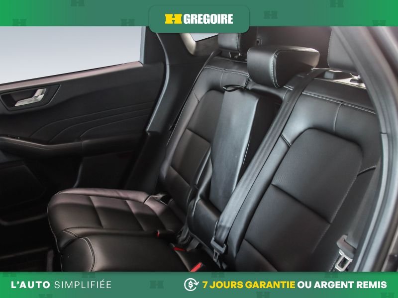 2022 Ford Escape Grey Laval - photo #22