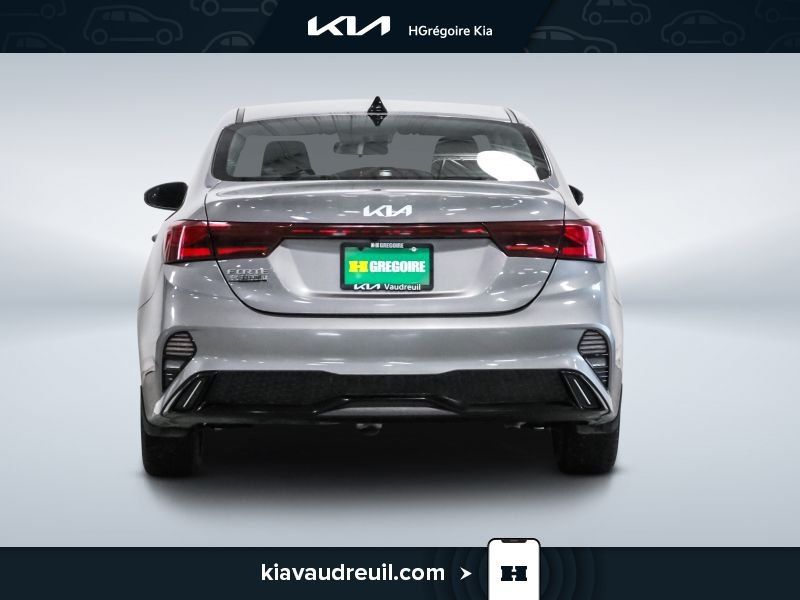 2023 Kia Forte Grey Blainville - photo #5