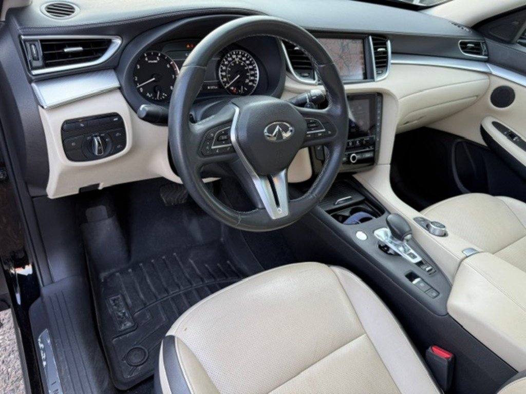 2019 Infiniti QX50 Black Saint-Basile-le-Grand - photo #8