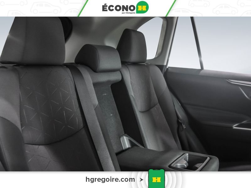 2019 Toyota Rav 4 White Blainville - photo #20