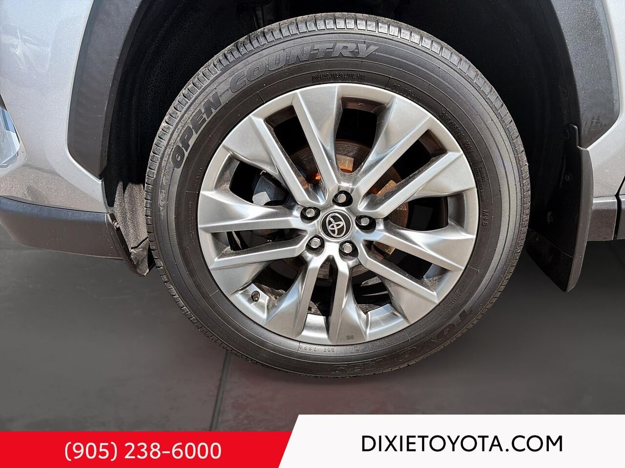 2022 Toyota RAV4 XLE PREMIUM AWD / HEATED SEATS / MOONROOF / LEATHER SURFACE / CARPLAY AND ANDROID AUTO Silver Sky Metallic Mississauga - photo #6