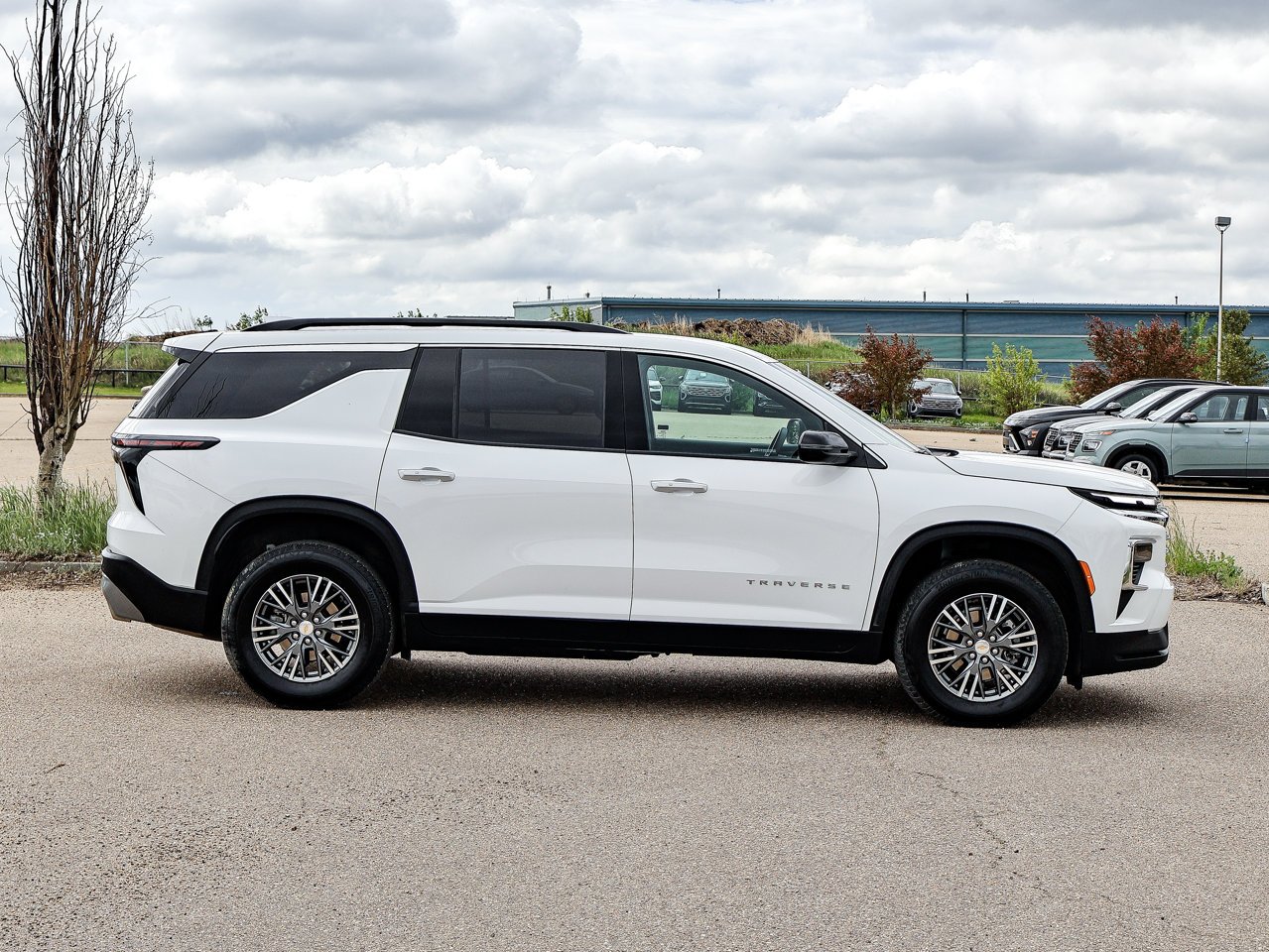 2026 Chevrolet Traverse AWD 4dr LT White Sherwood Park - photo #13