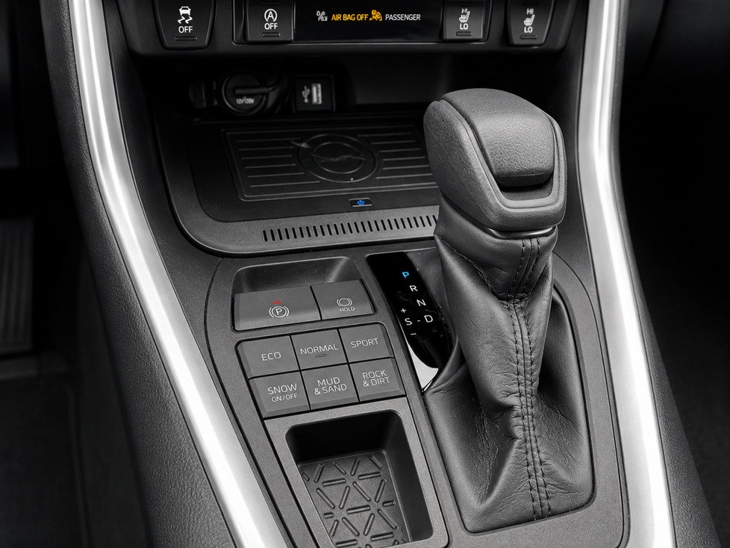 2024 Toyota RAV4 Red Saint-Basile-le-Grand - photo #10