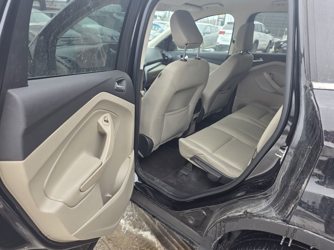 2018 Ford Escape Black  - photo #11