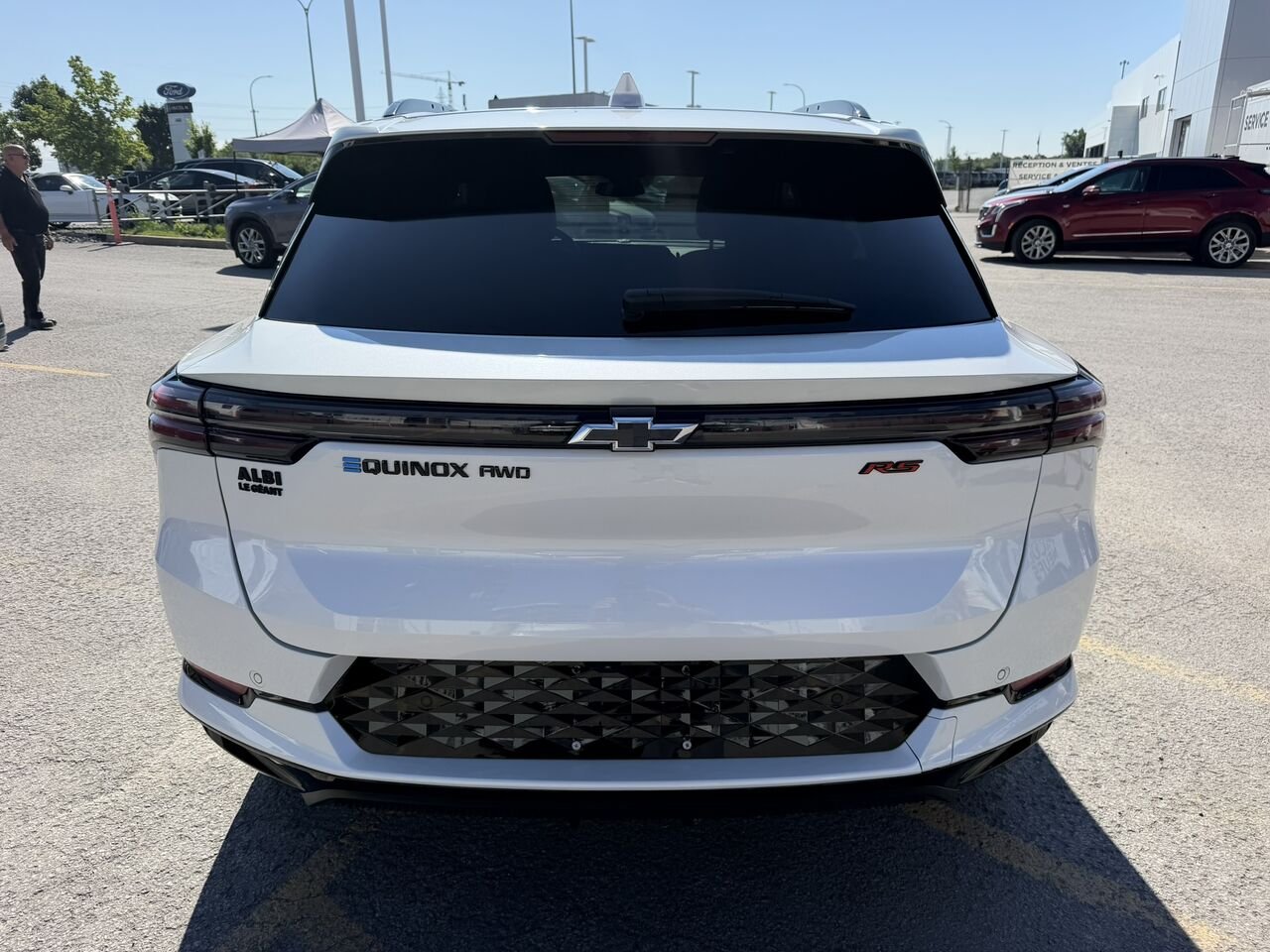 2025 Chevrolet Equinox EV 2RS AWD TOIT PANORAMIQUE White Laval - photo #8