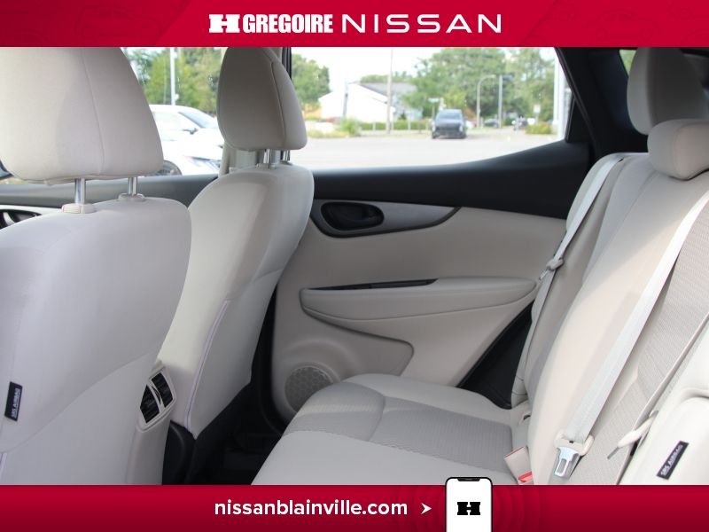 Nissan Qashqai 2022 Bleu Laval - photo #23