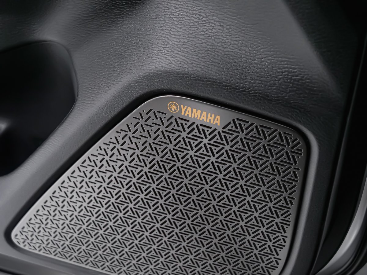 2026 Mitsubishi Outlander Plug-In Hybrid GT Black Diamond Premium Finish Montreal - photo #13