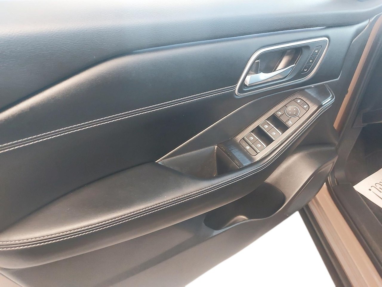 Nissan Rogue NIV JN8BT3DD6SW470598 2025 Beige Chicoutimi - photo #11