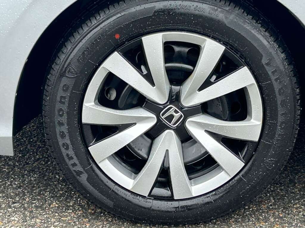 2025 Honda Civic LX Grey Gatineau - photo #8