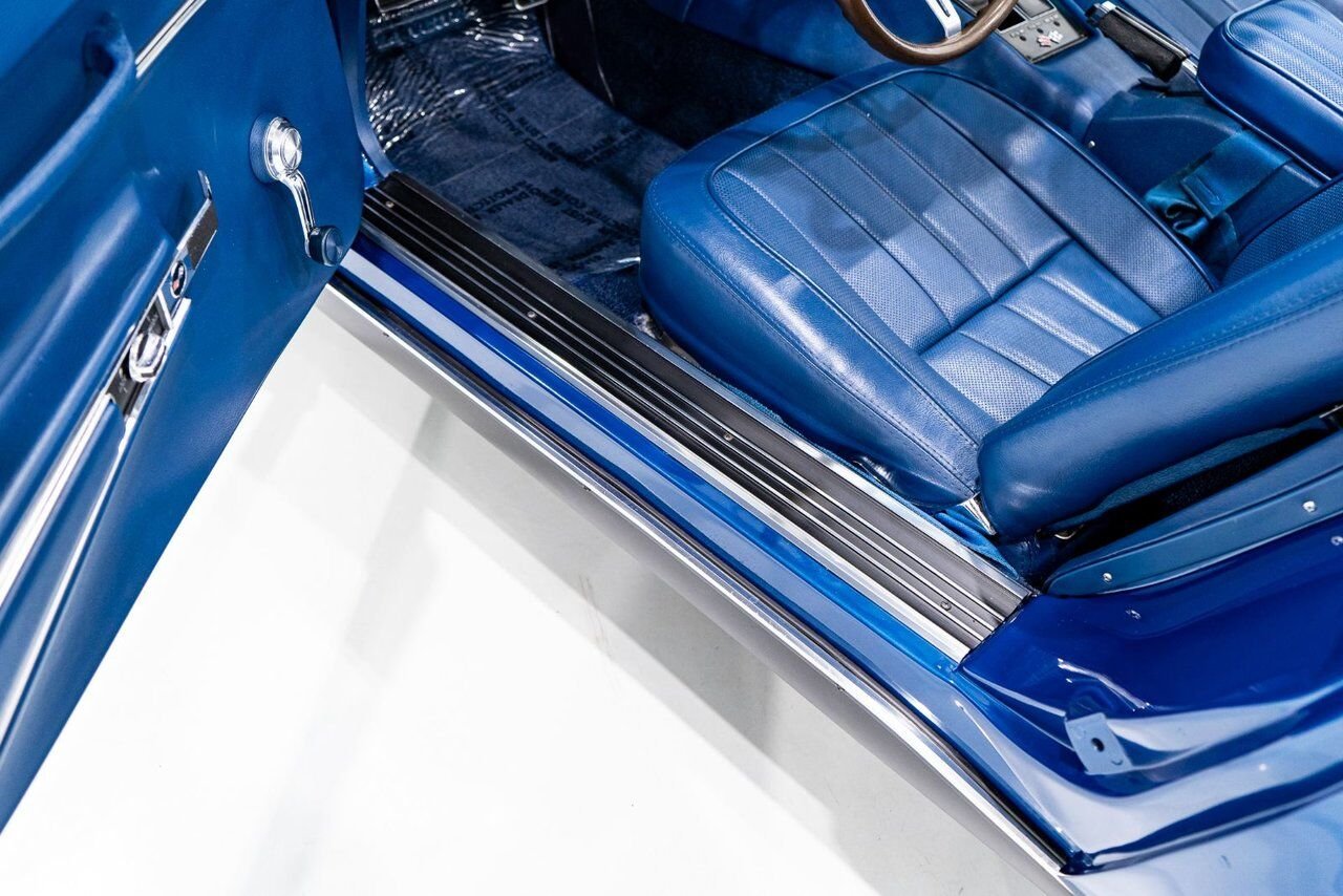 Chevrolet Corvette *PRIX EN USD* Matching numbers Top flight with extensive documentation 1968 Bleu Montréal - photo #76
