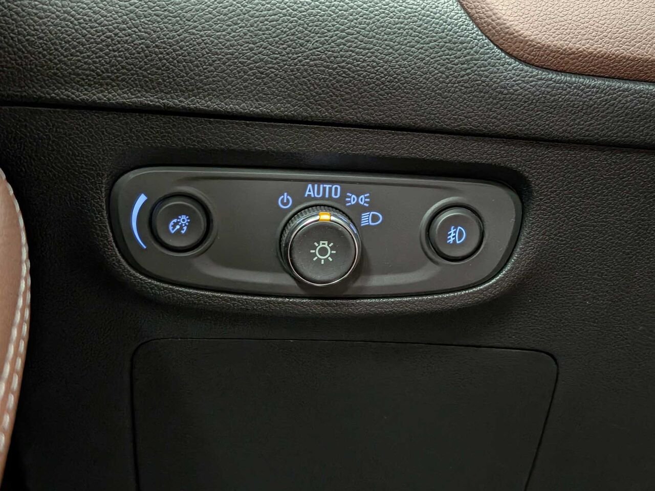 BUICK ENCORE GX ESSENCE AWD Cuir Sièges et Volant Chaufants 2022 Autre Sherbrooke - photo #18