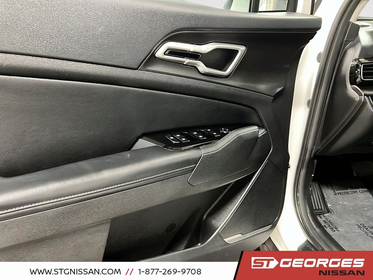2024 Kia Sportage White Saint-Georges - photo #10