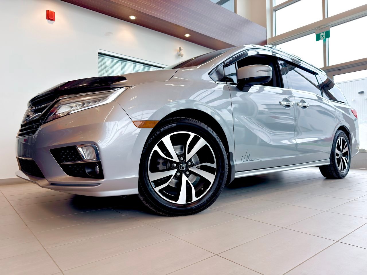 2019 Honda Odyssey Silver Notre-Dame-des-Prairies - photo #15