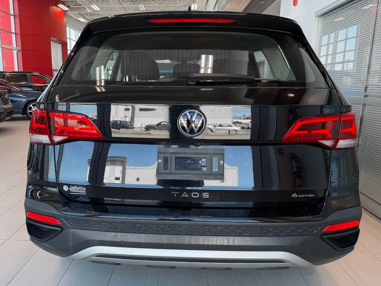 Volkswagen Taos 2024 Noir Notre-Dame-des-Prairies - photo #13