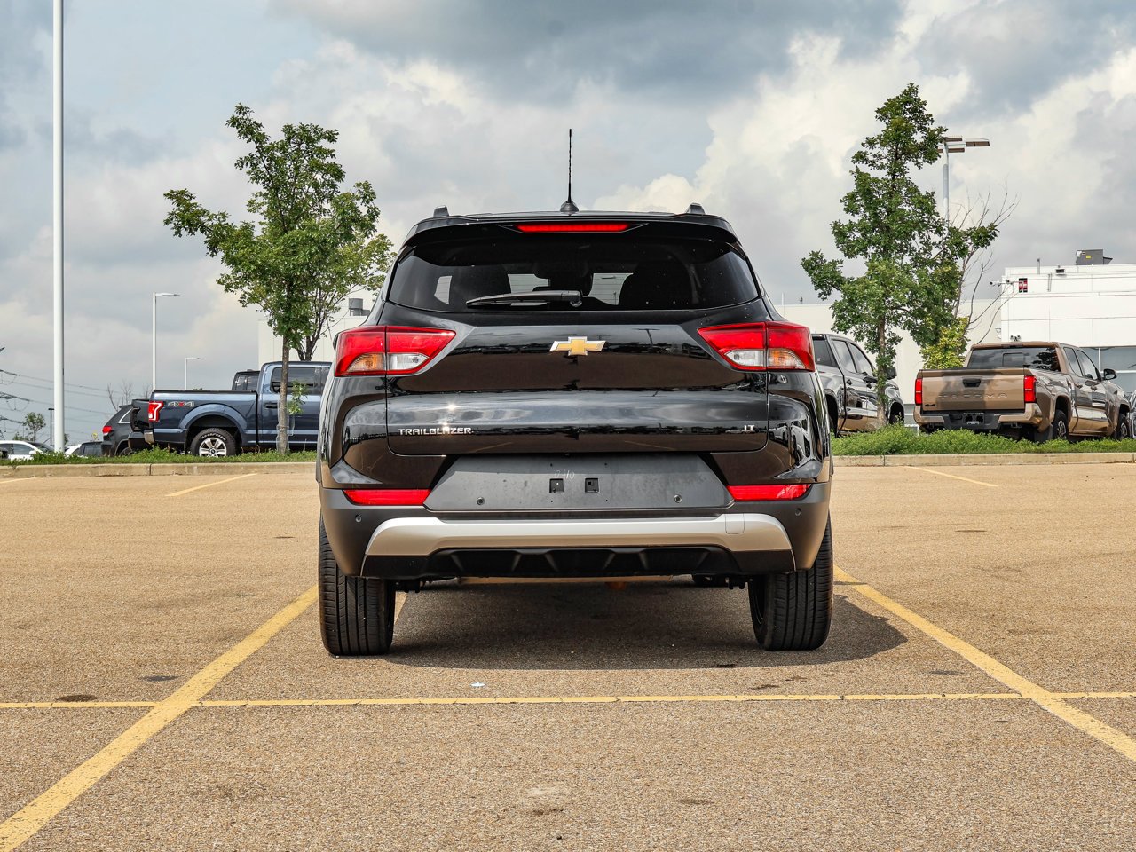 2024 Chevrolet Trailblazer FWD 4dr LT Black Sherwood Park - photo #6