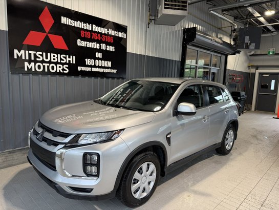 Mitsubishi RVR ES AWC 2024 Gris