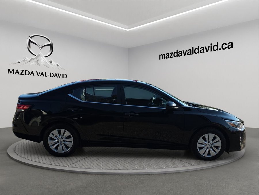 2024 Nissan Sentra S Plus CVT, caméra de recul, commande audio au volant, Apple Carplay Black