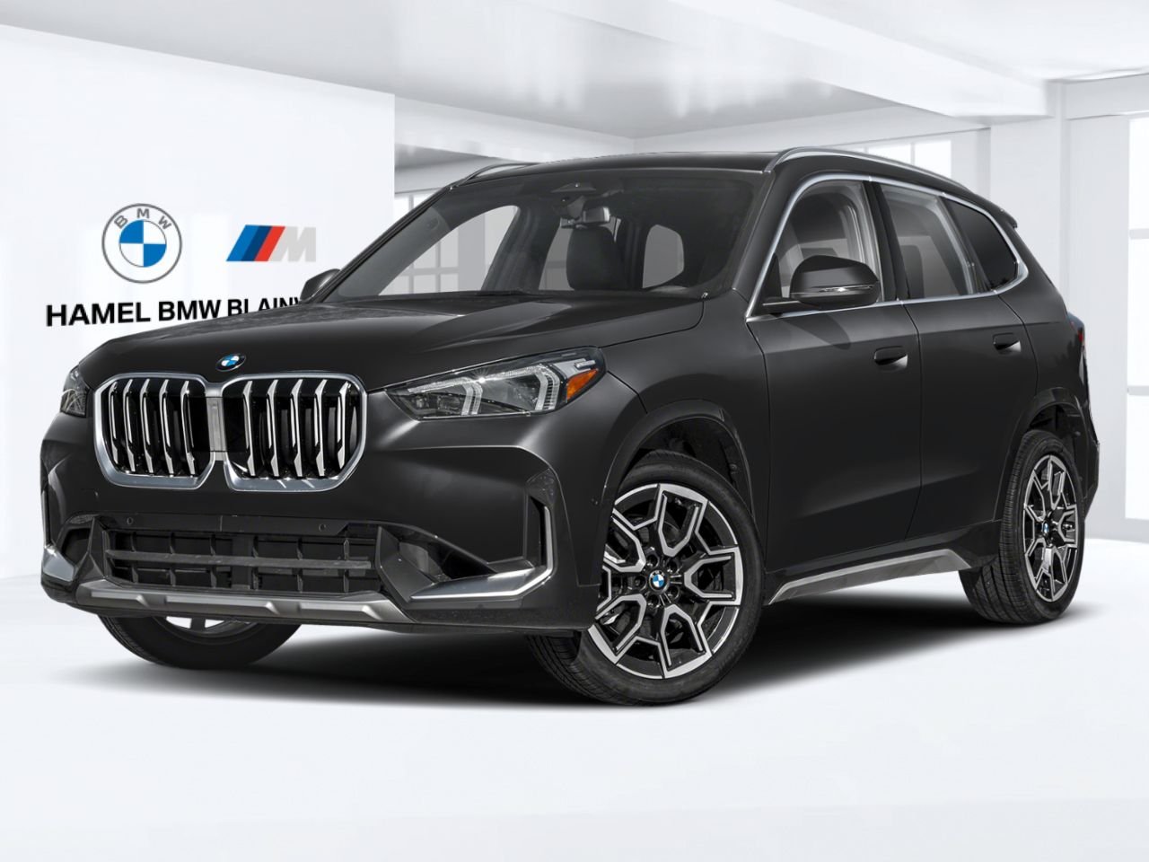 BMW X1 xDrive28i 2026 Noir jais non métallique Blainville - photo #0