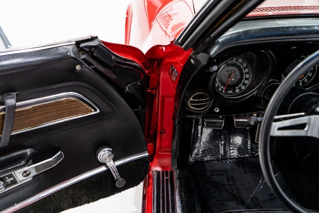 Chevrolet Corvette *PRIX EN USD* Matching# LT1 350/330HP 1971 Rouge Montréal - photo #70
