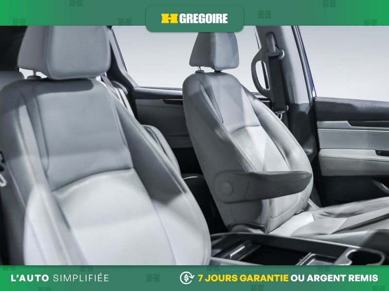 Honda Odyssey 2019 Bleu Laval - photo #26