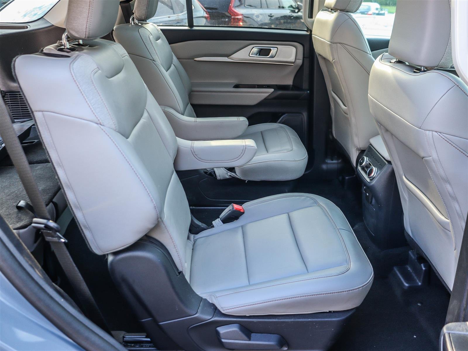 Ford Explorer Active 2025 Blue Ottawa & Gatineau - photo #17