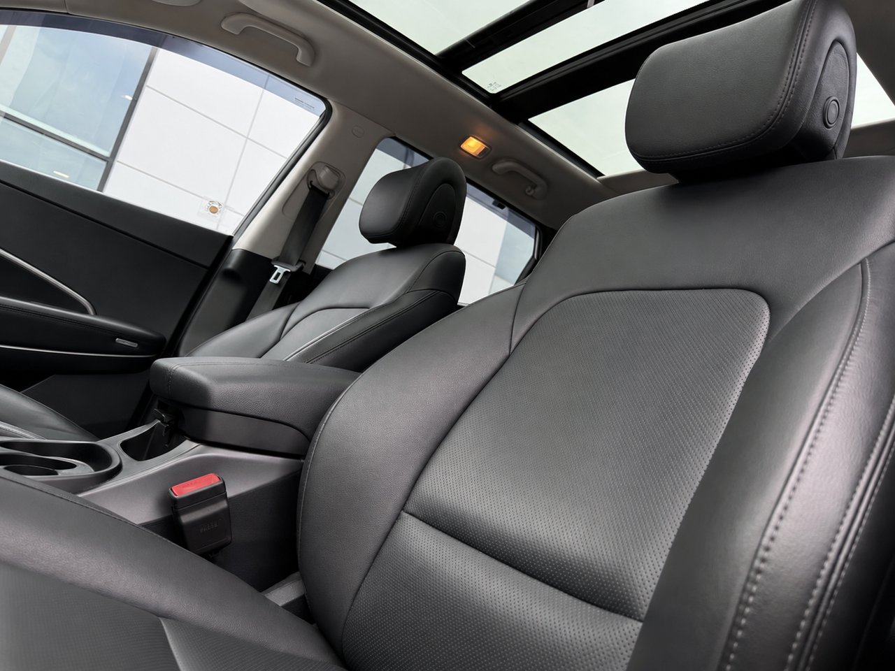 Hyundai Santa Fe Sport JAMAIS ACCIDENTÉ / AWD (4X4) / BLUETOOTH / ULTRA PROPRE 2017 Argent Châteauguay - photo #6
