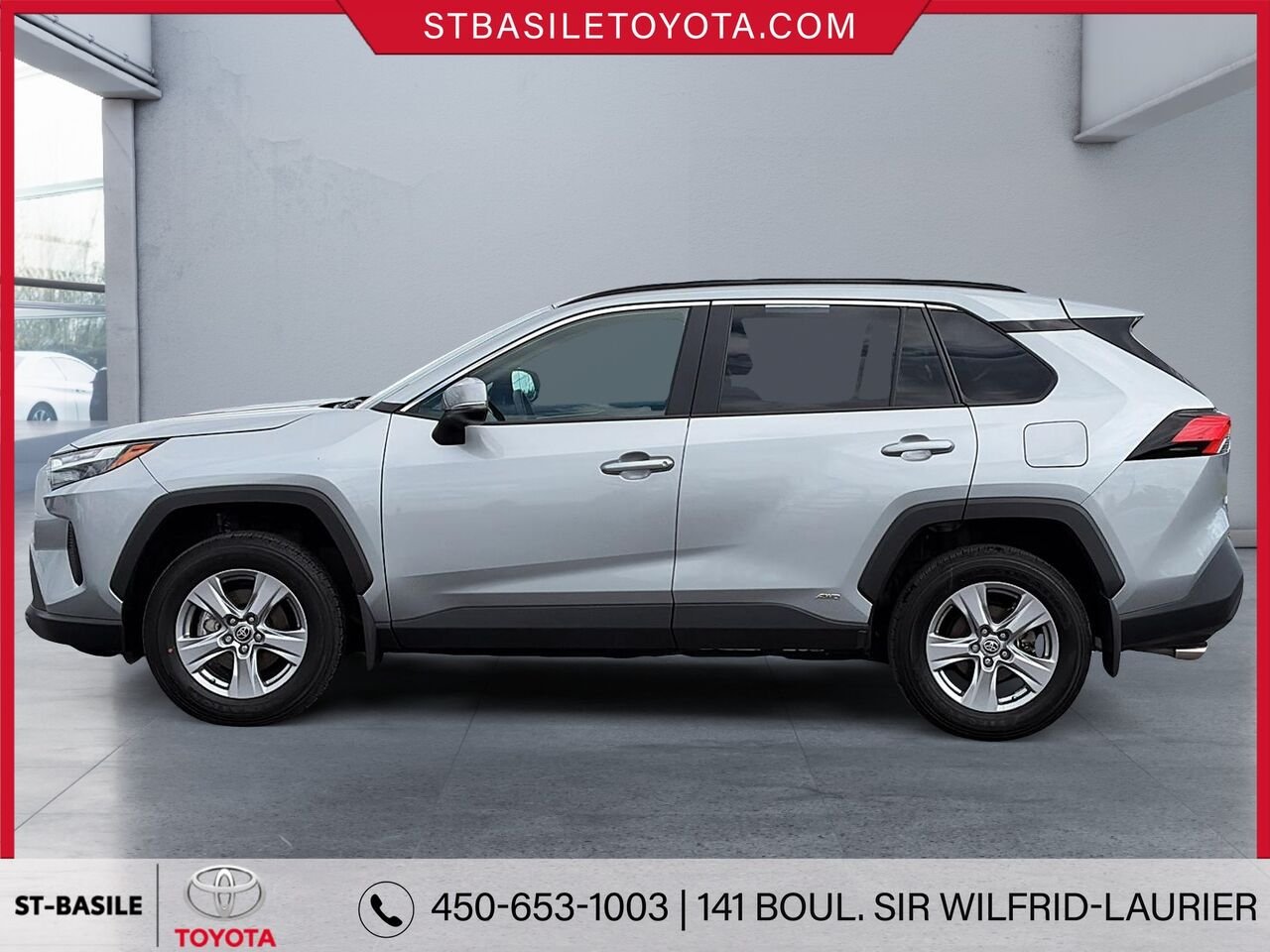 2025 Toyota RAV4 Hybrid Silver Sky Metallic Saint-Basile-le-Grand - photo #7