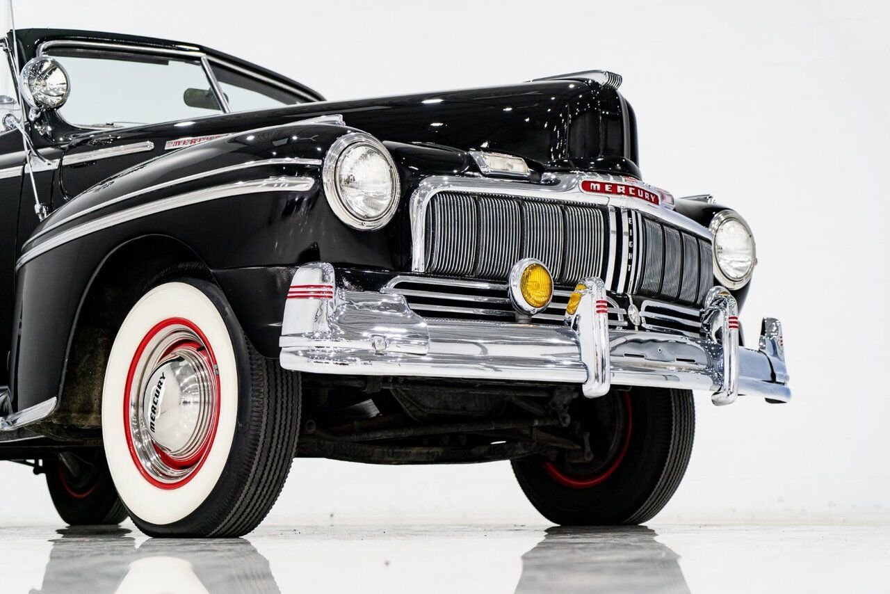 Mercury Eight **PRICE IN USD** 1947 Noir Montréal - photo #26