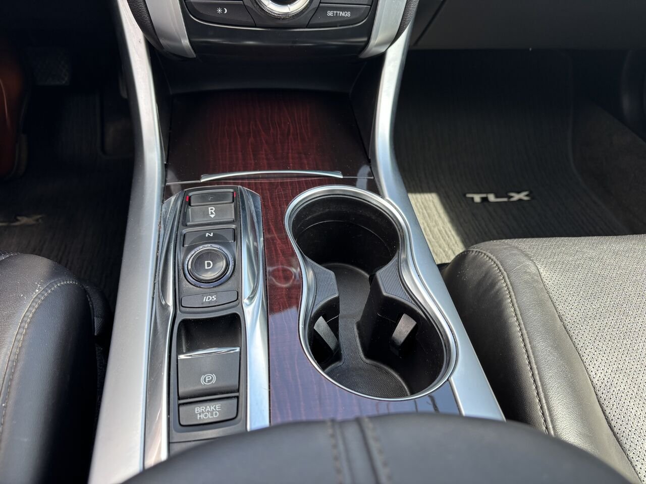 2015 ACURA TLX TECH V6 Tech berline 4 portes SH-AWD Red Montmagny - photo #17